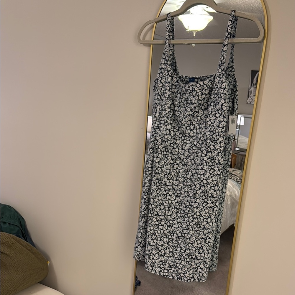 Old Navy Black and White Sleeveless Sundress